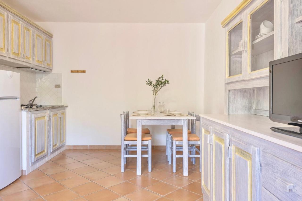 Residence A Golfo Di Marinella A 450 Mt Dal Mare Exterior foto